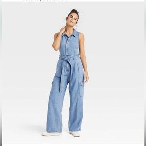 Universal Thread Women's Denim Cargo Jumpsuit Slee Medium Wash